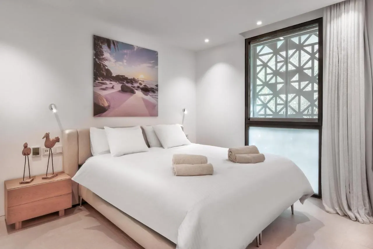 펜션 아로나 Infinity 0-2 Luxe Partial Sea View 2B 빌라